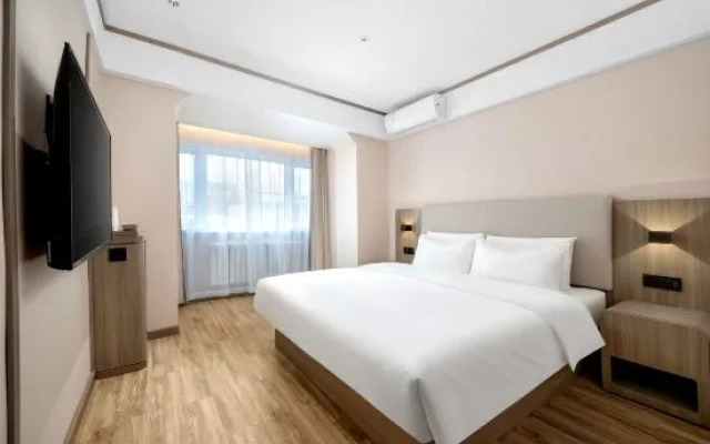 HanTing Hotel (Heihe Zhongyang Pedestrian Street)