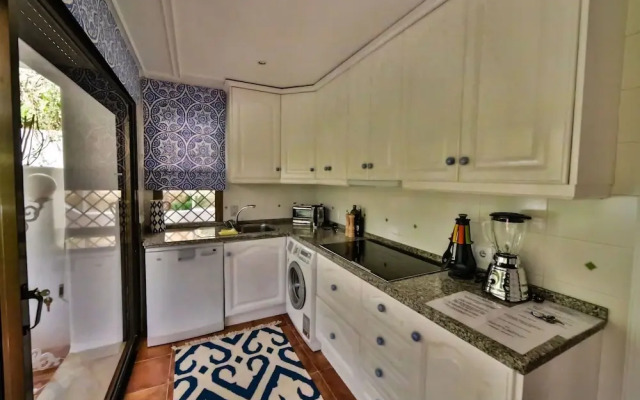 Luxury Apartment On The Golden Mile