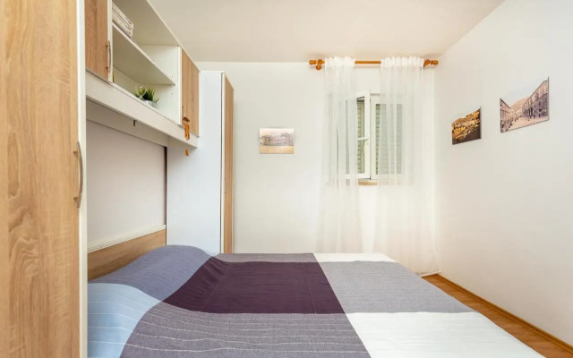 Apartment Relax – 1.4km from the Old town