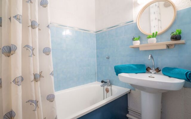 Les Mousquetons 24101