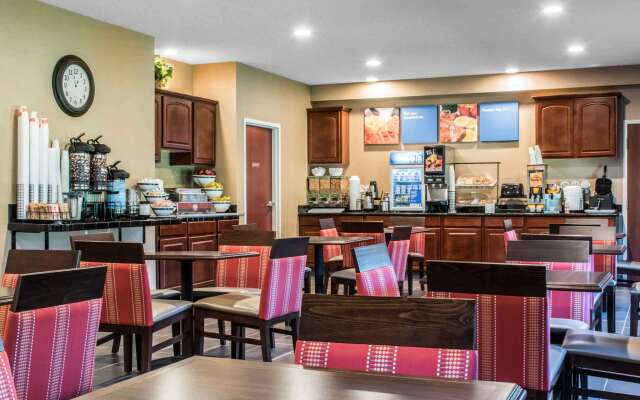 Quality Inn & Suites Conference Center Across from Casino