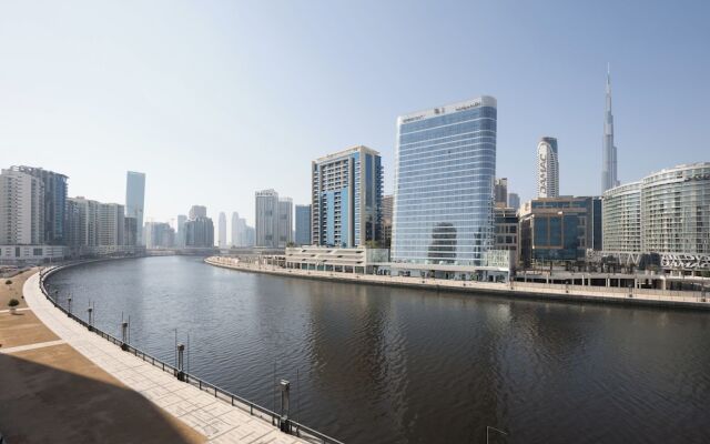 Waves Tower by KASCO