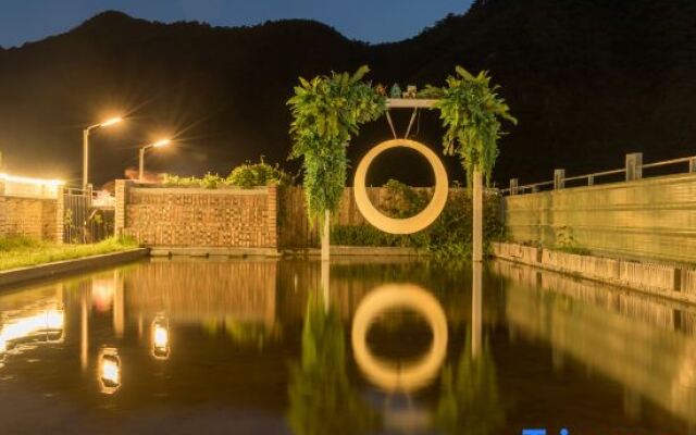 Luyue Gourmet Meisu (Beijing Water Great Wall)