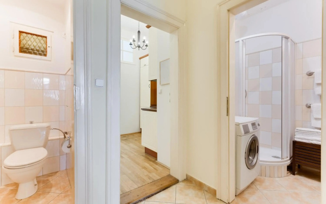 Diamond Riverside Apartment in the Heart of Prague