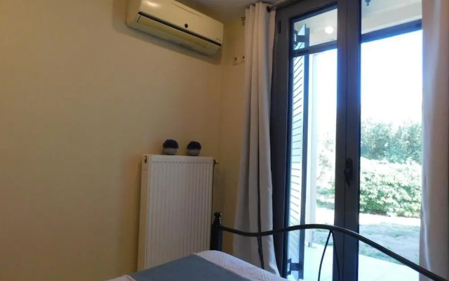 Vassia Holiday Home's
