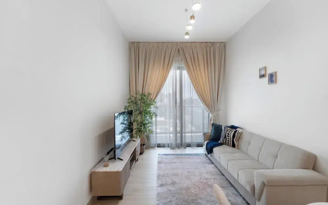 Elegant 1BR Stay in Binghatti Heights