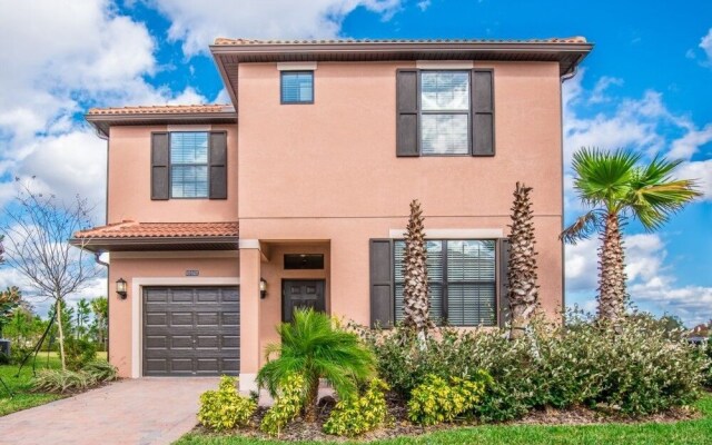 Amazing House! - Solterra - 5476SC