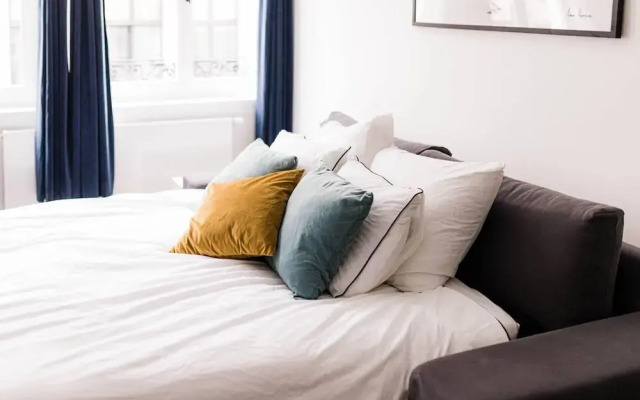 Gorgeous Getaway in the old City Centre Antwerp 2