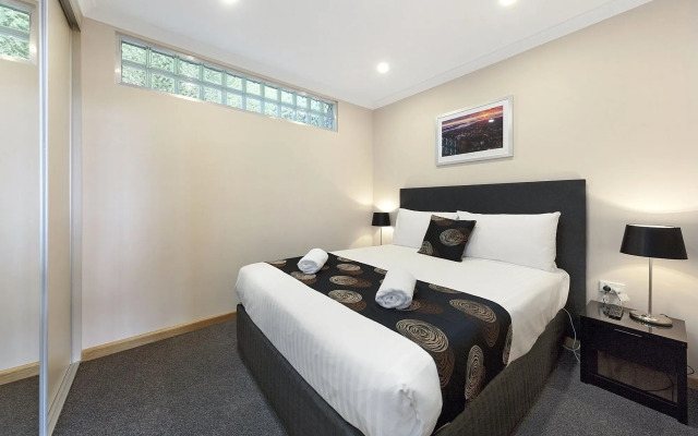 Commodore Regent Launceston