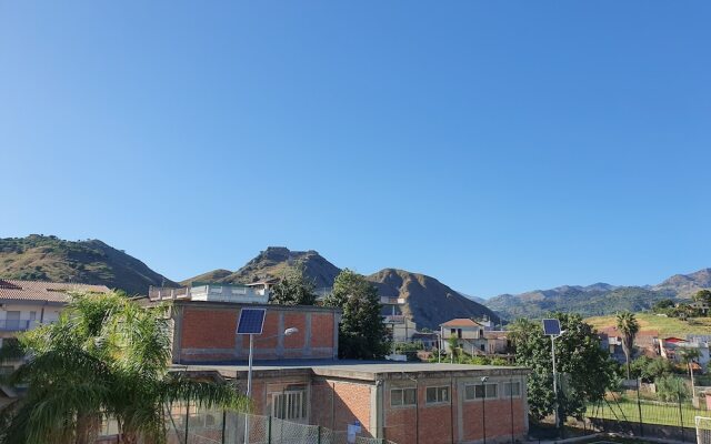 Beautiful and Clean Apartment Close to Taormina