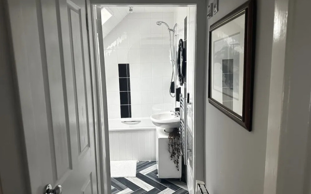 The Sandgate New Immaculate 1-bed Apartment in Ayr