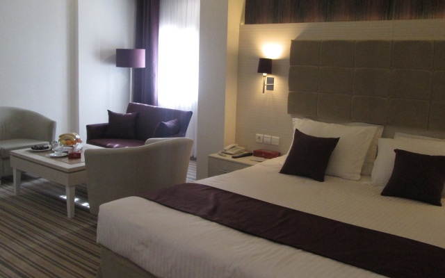 Howeyzeh Hotel
