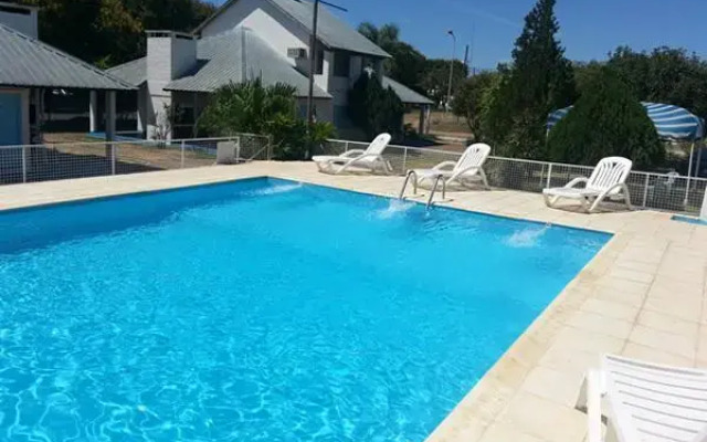 Los Pinos Bungalows