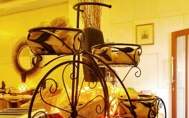 Cattleya Suite by Marbella
