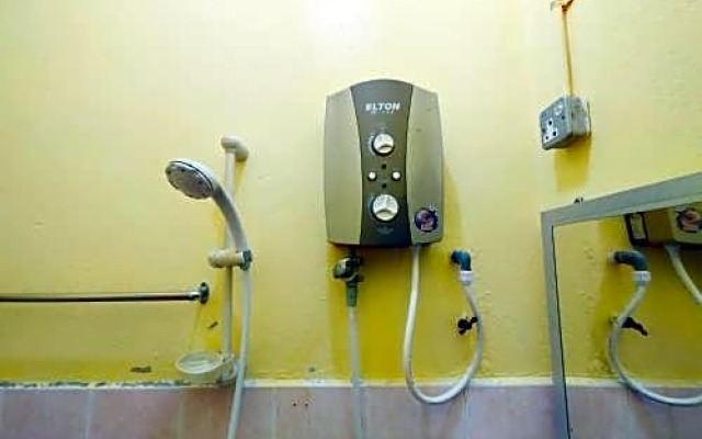 Spot On 89939 Platinum inn