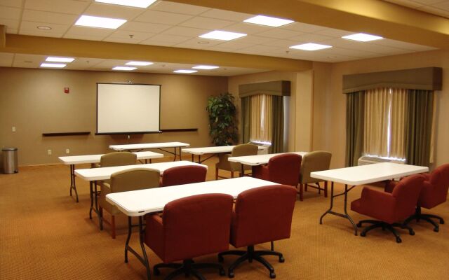 Hampton Inn Garden City