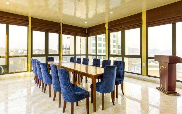 Oyo 759 Phuong Huy Ha Long Hotel