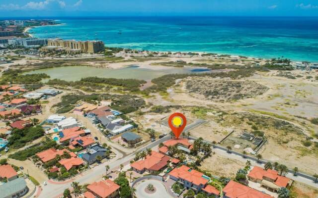 Luxury 4br4ba Villa w Hottub Pool Ocean Views