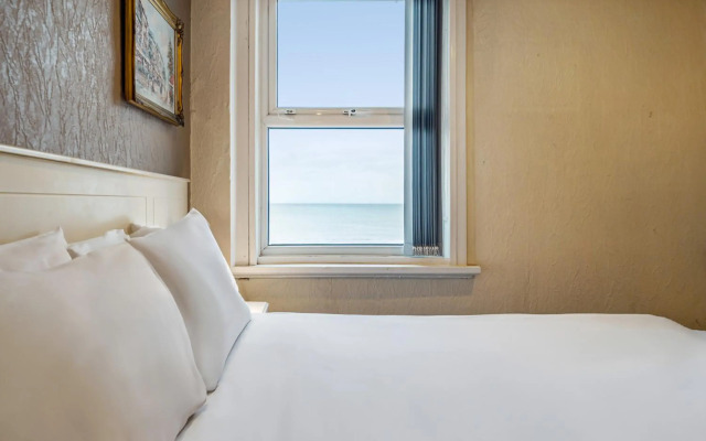 Bluewaters Hotel