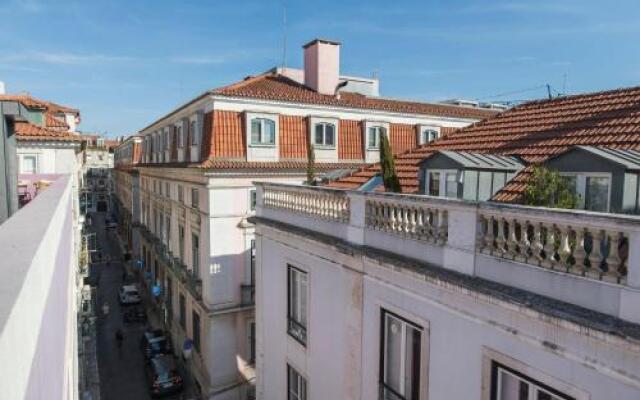 LovelyStay - Stunning Flat with Balcony in Bairro Alto