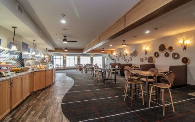 Holiday Inn Express & Suites Kalispell