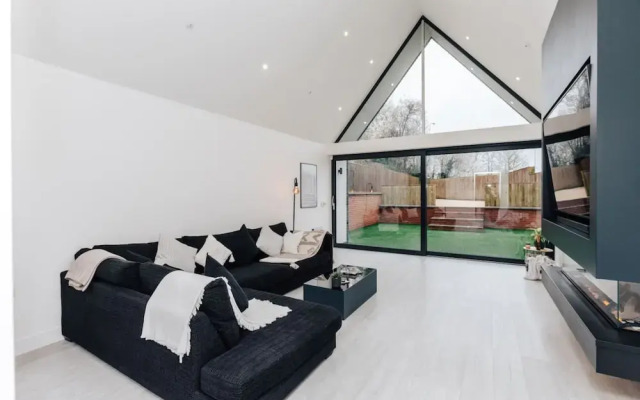 The Glass House in Crowmarsh Gifford