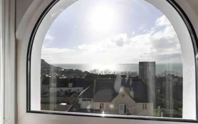 4 Bedroom Victorian Townhouse With Sea Views