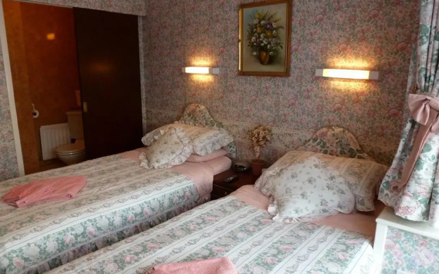 Mil-Mar Guest House