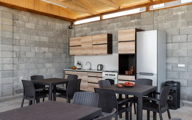 Поляна (Алахадзы)