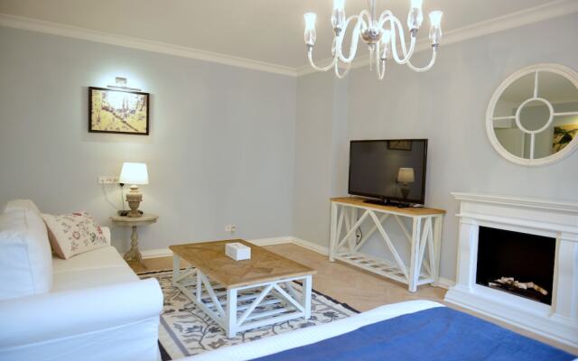 JessApart – Zurawia Apartment