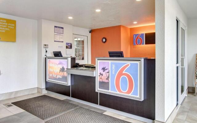 Motel 6 North Ridgeville, OH - Cleveland Intl Airport - N Ridgeville