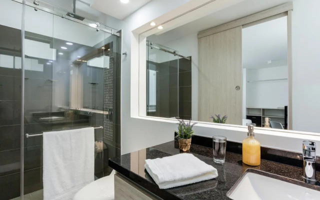 Aparta Suites Park 85