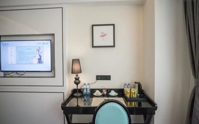 Xana Lite Hotel (Guangzhou Haizhu  Metro Station Shixi)