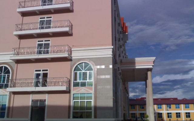 Royal Hotel Luang Namtha ' Huang Ching'