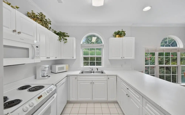 Magnolia Place 4627-201