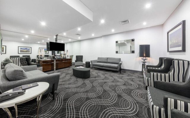 Meriton Suites World Tower