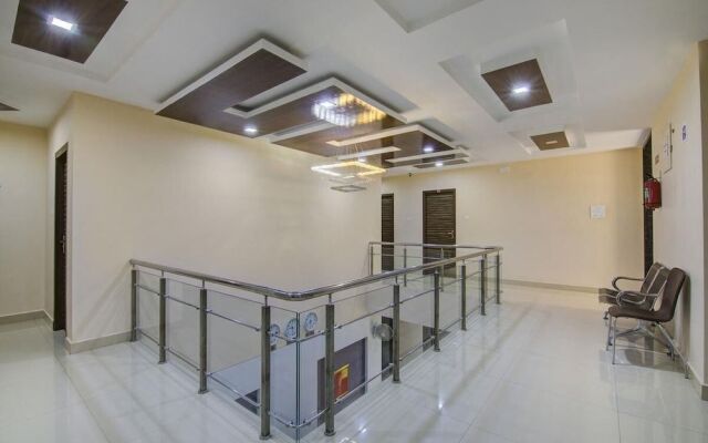 OYO 25048 Aadvik Sai Residency