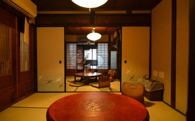 Guest house Rakuza