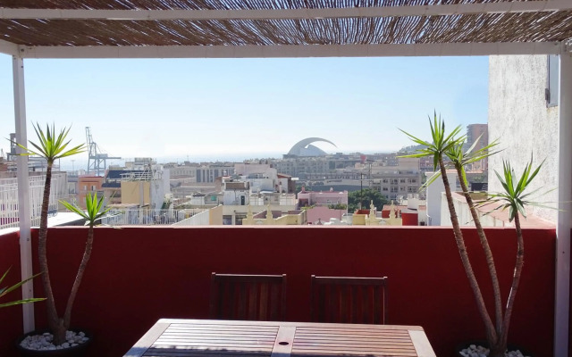 Santa Cruz Luxury Low-Cost Apartment with Terrace & Views