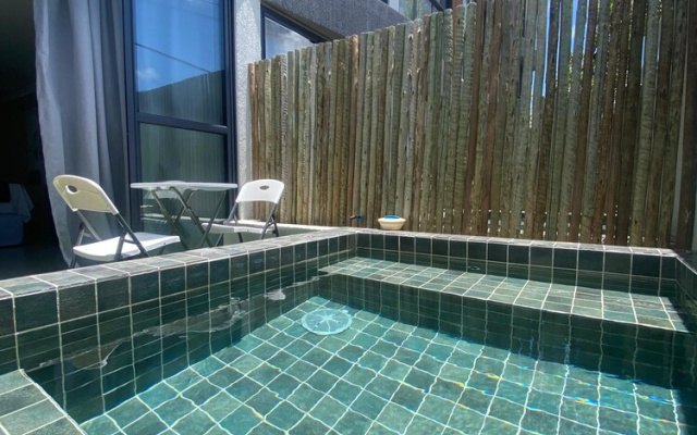 Nawa 01 com piscina privativa by LP