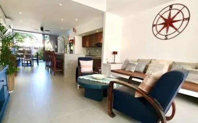 Sunrise Ocean Villa 4BR- Hoi An