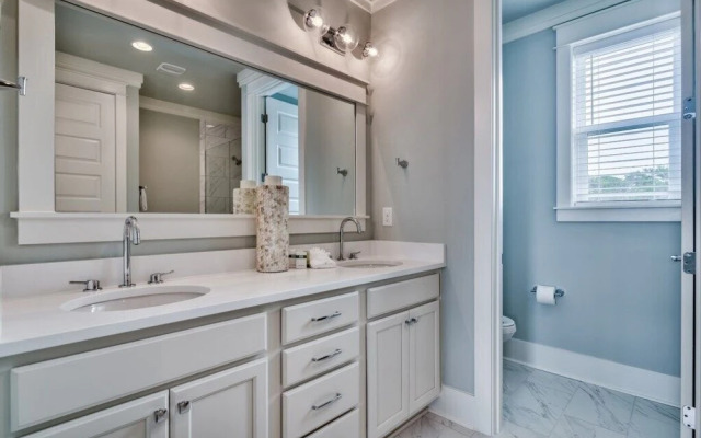 Starfish Chateau NEW Luxury Golf Cart