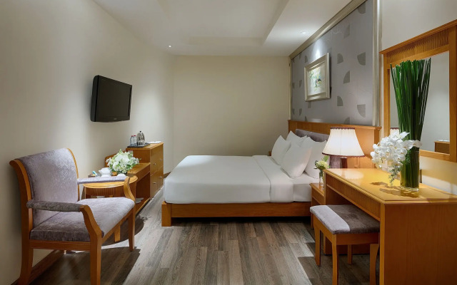 Silverland Sil Hotel