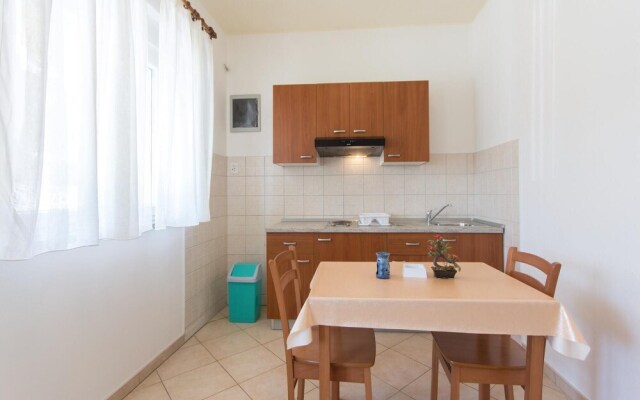 Stunning Home in Pula With Wifi and 4 Bedrooms