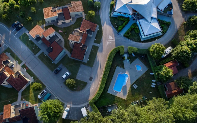 Room in Holiday House - Albavillage - Apartment for 2 People