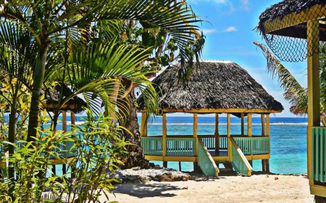 Taufua Beach Fales