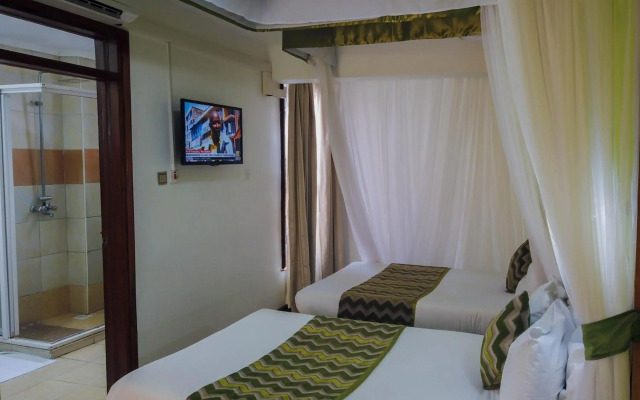 67 Airport Hotel
