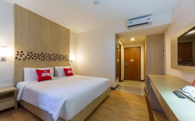 ZEN Rooms Kuta Tuban Suites