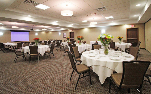 Hilton Garden Inn Tulsa Midtown