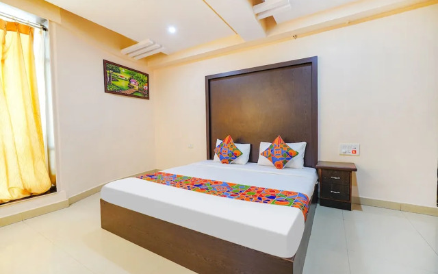 Bns Lodge By OYO Rooms